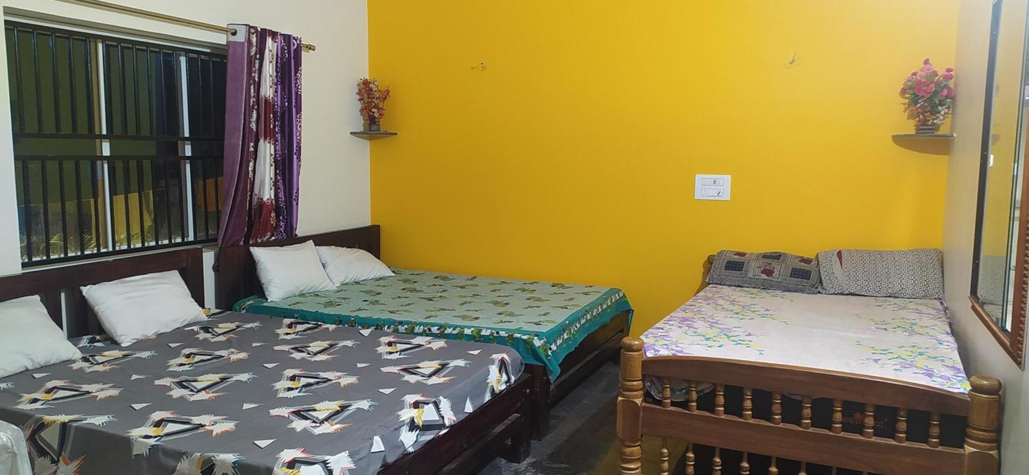 Ratnakar Arundekar Home Stay In Beach Side Ac Room Gokarna  Exterior photo