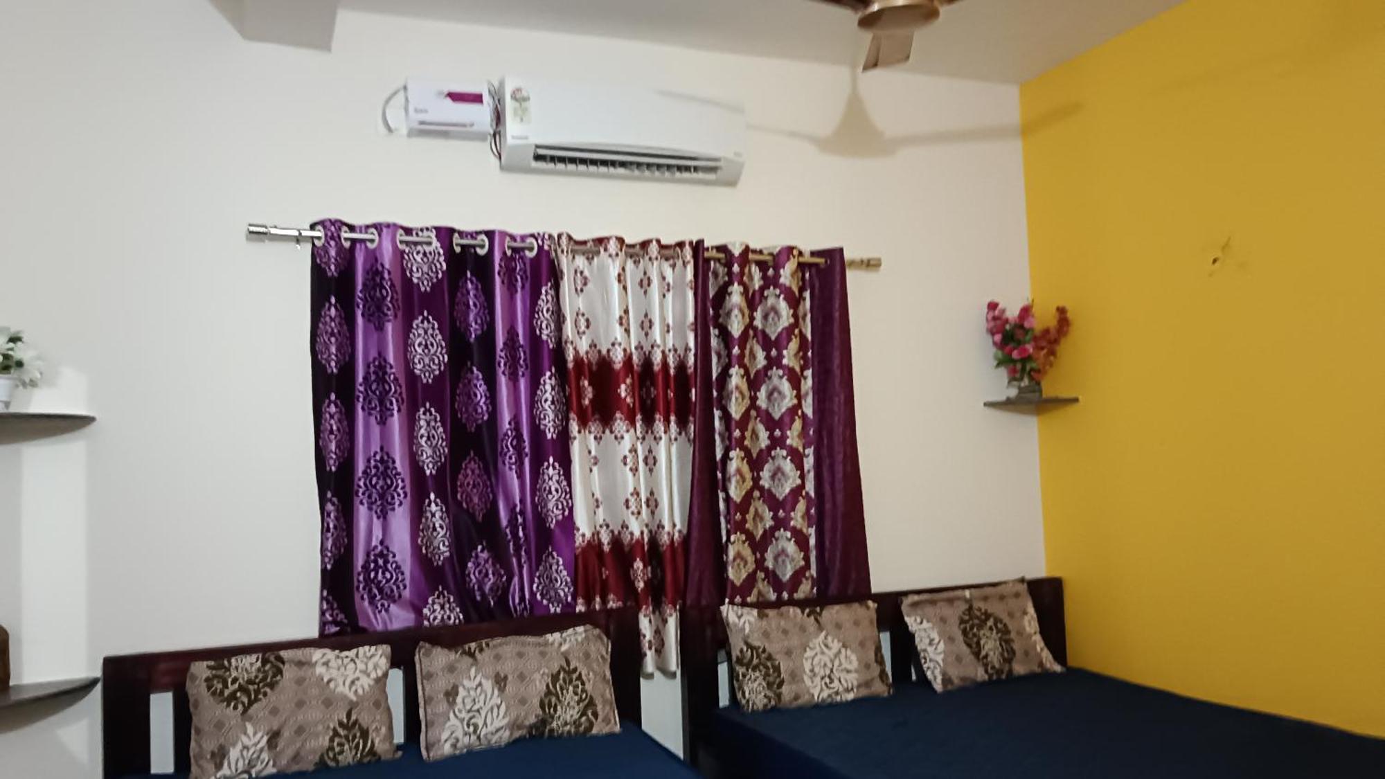 Ratnakar Arundekar Home Stay In Beach Side Ac Room Gokarna  Exterior photo